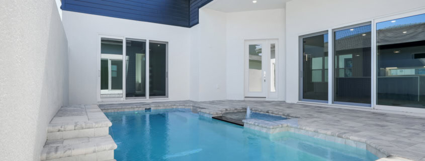 courtyard pool home in orlando